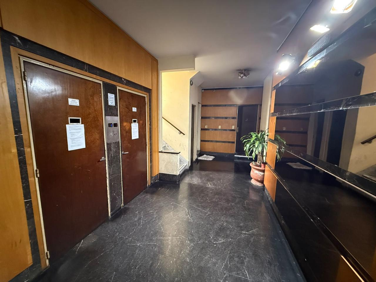 Foto de Departamento en venta de tres dormitorios en zona de Plaza San Martín., imagen 4