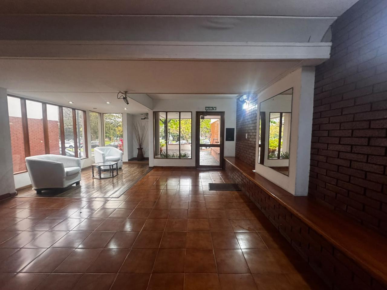 Foto de Piso de 3 dormitorios con 2 cocheras sobre Avenida 51, imagen 5