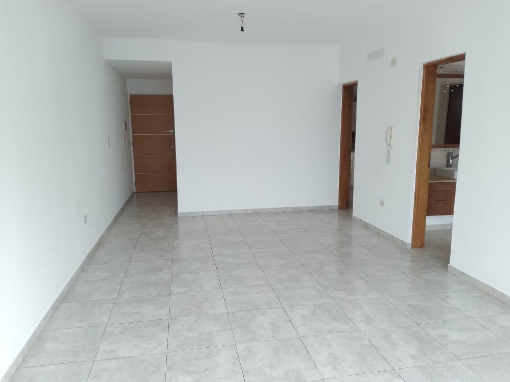 Foto de Departamento en alquiler La Plata - Dacal Bienes Raíces, imagen 3