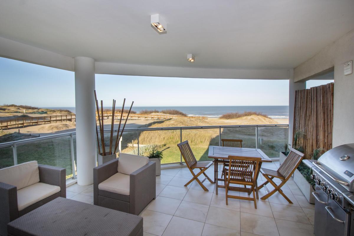 Carilo, Departamentos Premium Sobre La Playa. 4