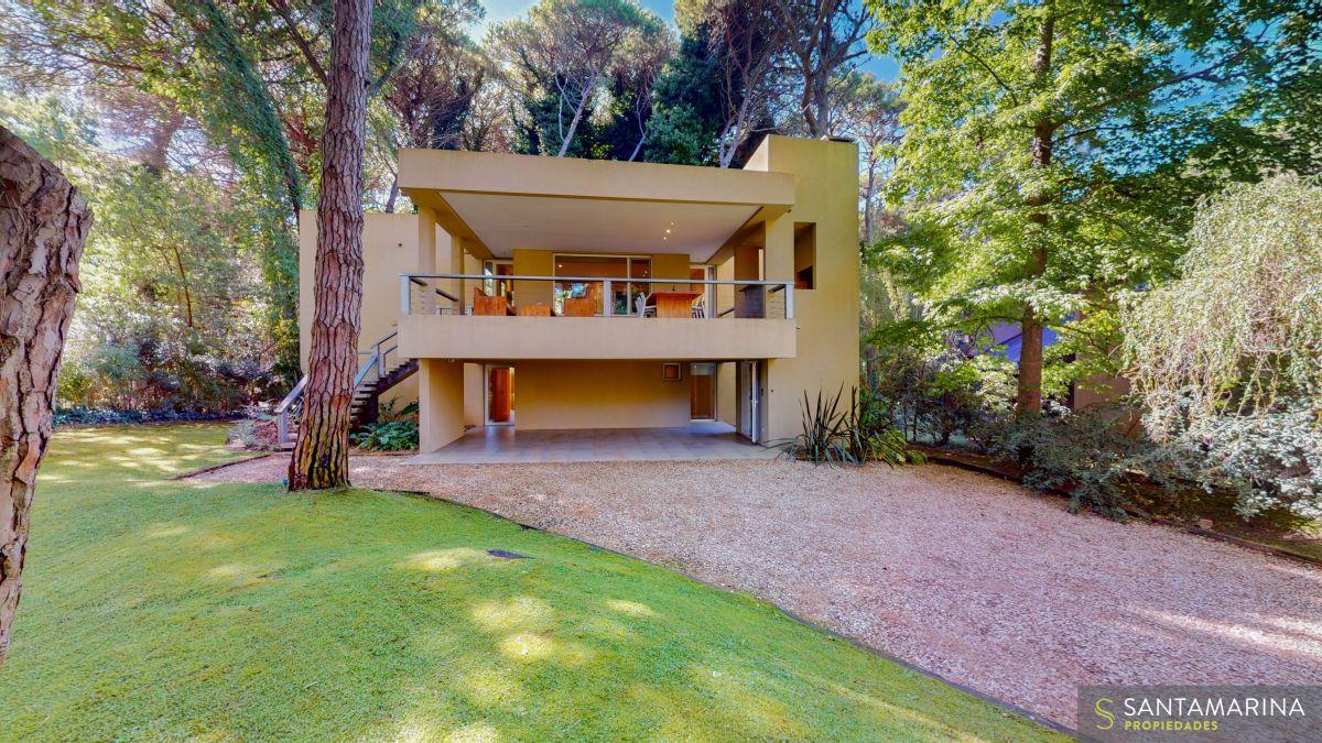 Casa en alquiler en Cariló - segunda quincena de enero- Temporada 2026