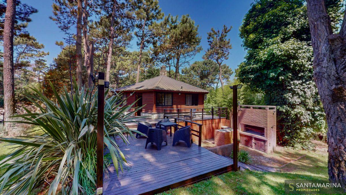 Cabaña con 2 dormitorios en venta, 963 m² en Cariló