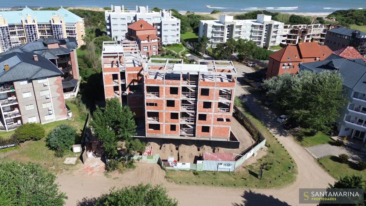 Departamento en venta en pozo a metros del mar, Cariló, Club Cariló Playa