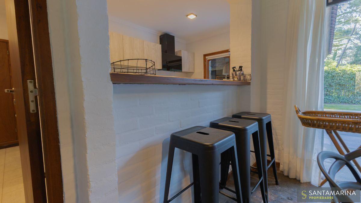 Foto de Casa de 271 m² con 4 dormitorios en venta en Cariló, imagen 2