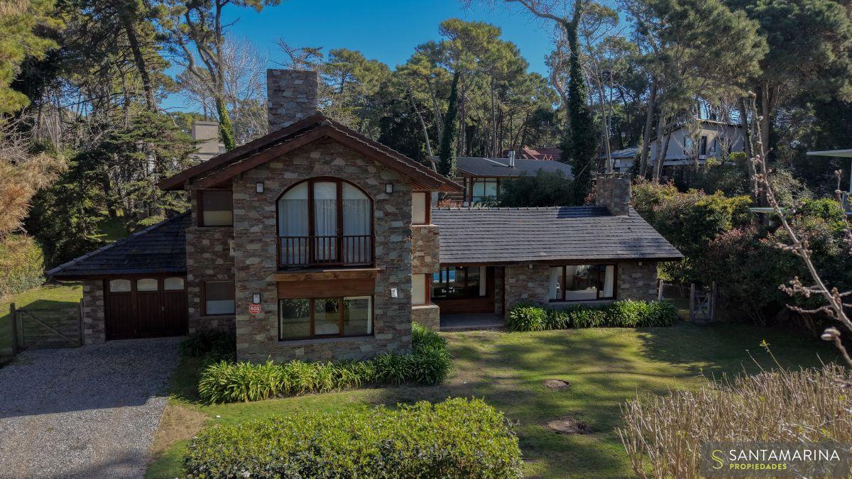 Foto de Casa de 271 m² con 4 dormitorios en venta en Cariló, imagen 1