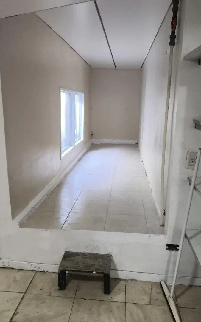 Departamento tipo casa con entrada por pasillo y sin expensas. 3