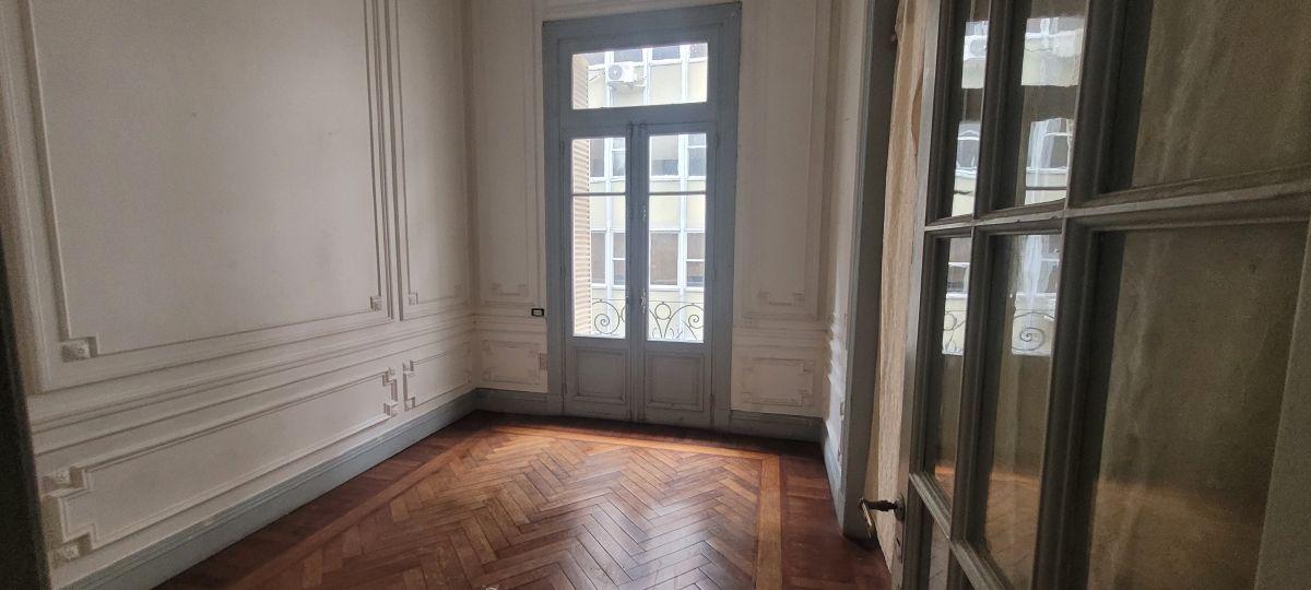 Foto de AMPLIO INMUEBLE EN ALQUILER – RECONQUISTA AL 600 – MICROCENTRO – APTO, imagen 1