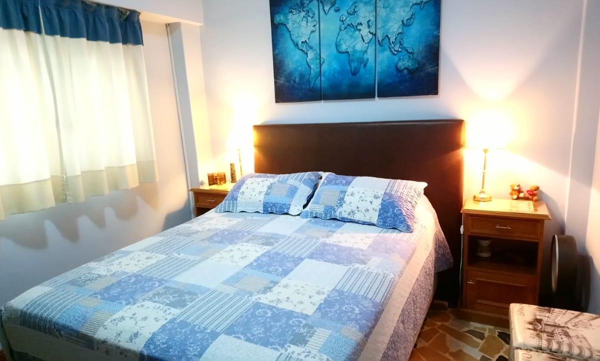 Foto de Amplio y Hermoso departamento 1* piso al frente sobre avenida H, imagen 2