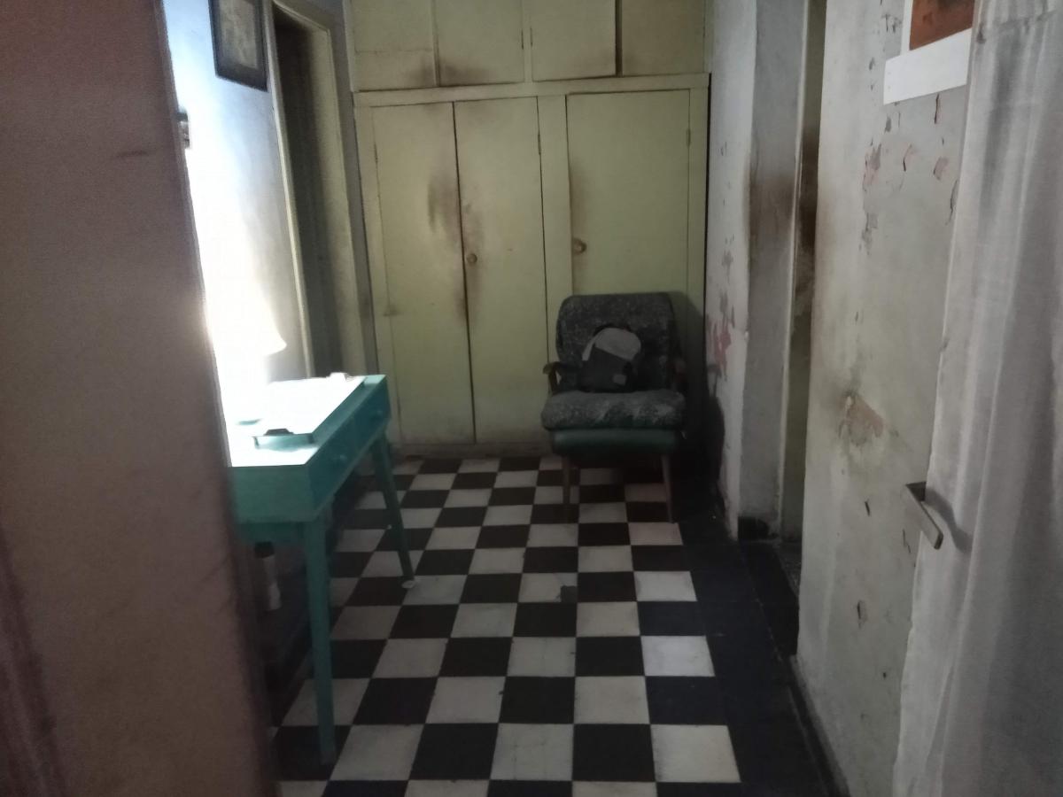 Nueva tasación, OPORTUNIDAD,Casa en Banfield sobre lote de 13mts. de frente