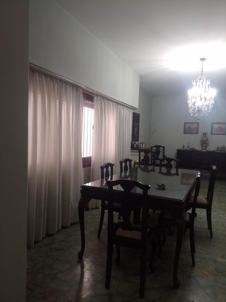 Foto de Casa excelente Barrio. Acevedo 1923 entre Godoy Cruz y Araoz, imagen 2