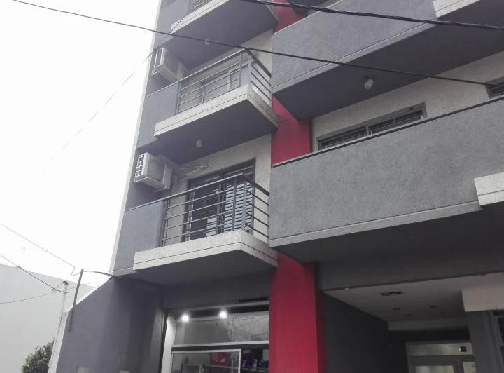 Monoambiente al frente excelente ubicación 2