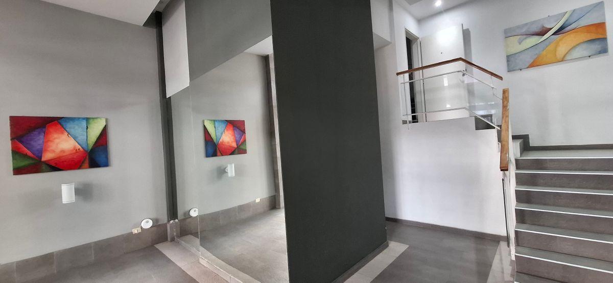 Departamento en Venta en Sarmiento al 300 , de 137 m2 y cochera Lomas de Zamora