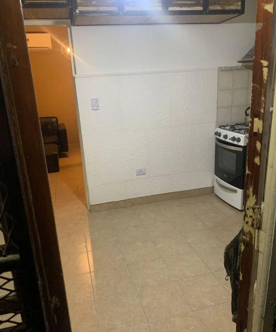 PH 2 ambientes sin expensas en alquiler en Banfield 2