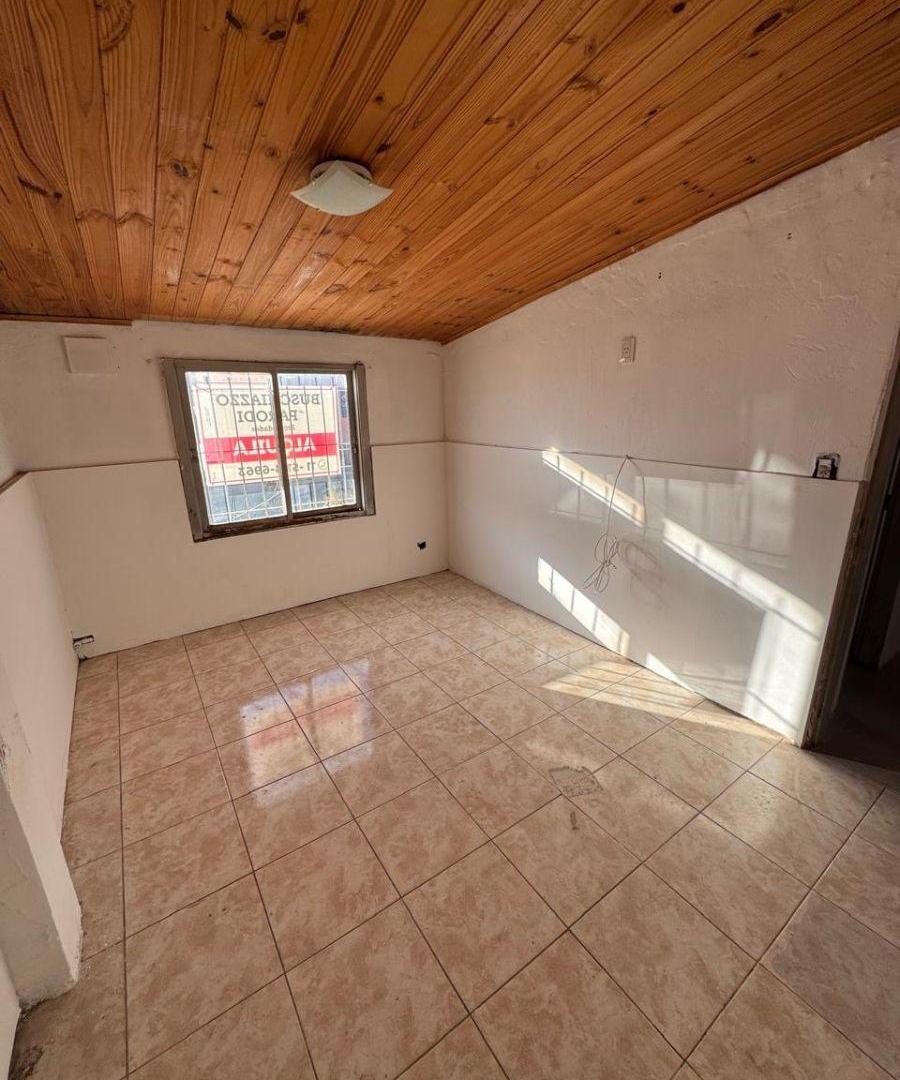 Foto de Casa en alquiler en Parada Robles, Exaltación de la Cruz, 3 ambientes con patio, imagen 3