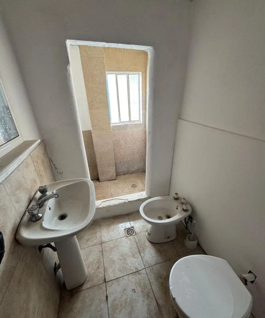 Casa en alquiler en Parada Robles, Exaltación de la Cruz, 3 ambientes con patio 2