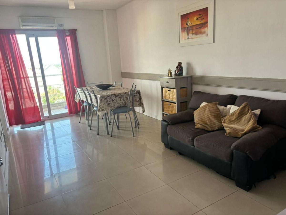 Foto de SEMIPISO DE 3 AMBIENTES CON VESTIDOR, TOILETTE Y BALCÓN AL FRENTE, imagen 3