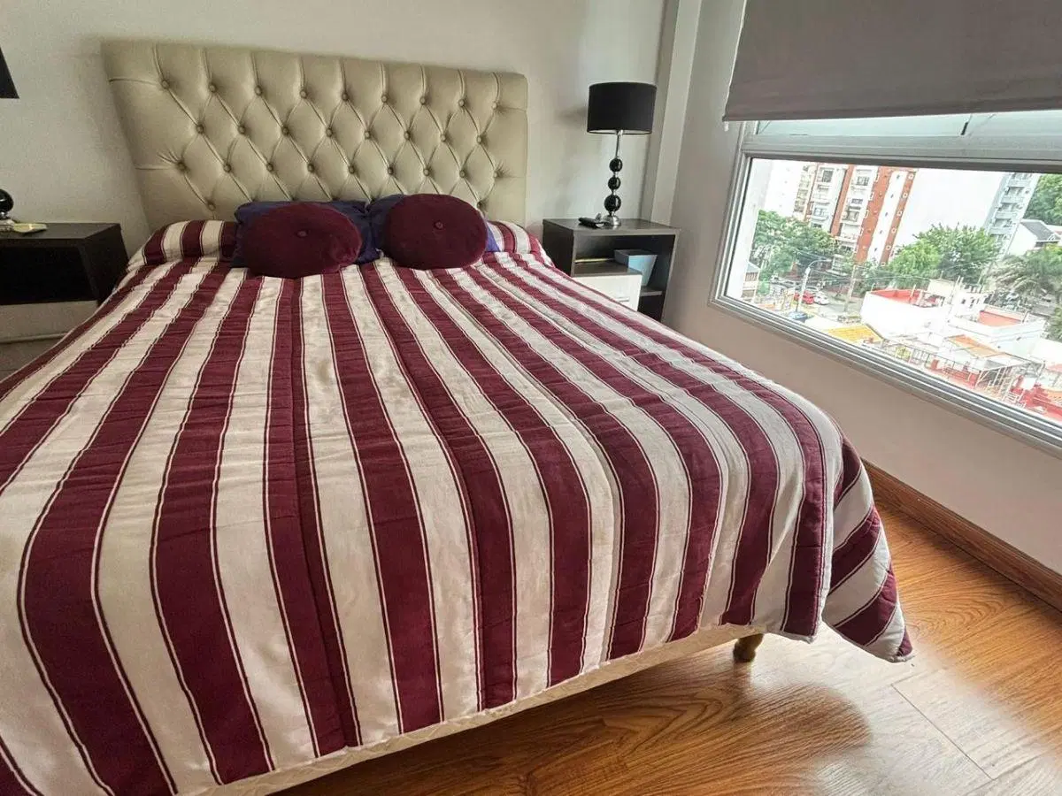 SEMIPISO DE 3 AMBIENTES CON VESTIDOR, TOILETTE Y BALCÓN AL FRENTE 5