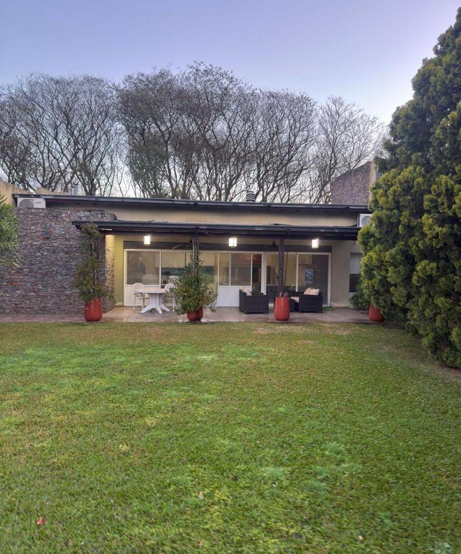Foto de HERMOSA CASA EN ALQUILER EN CAMPOS DE ROCA, imagen 4