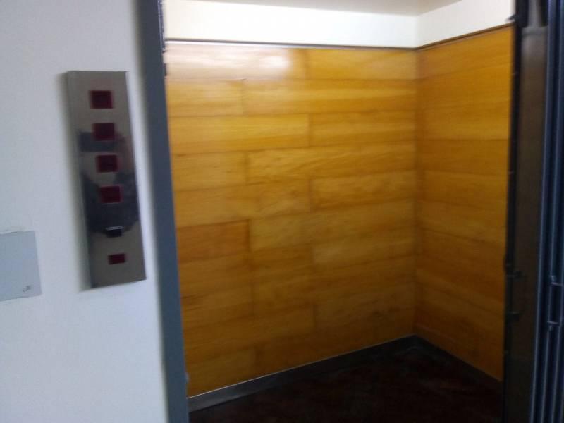 Foto de VENTA DE EXCELENTE LOCAL en Barrio de MONSERRAT, imagen 2