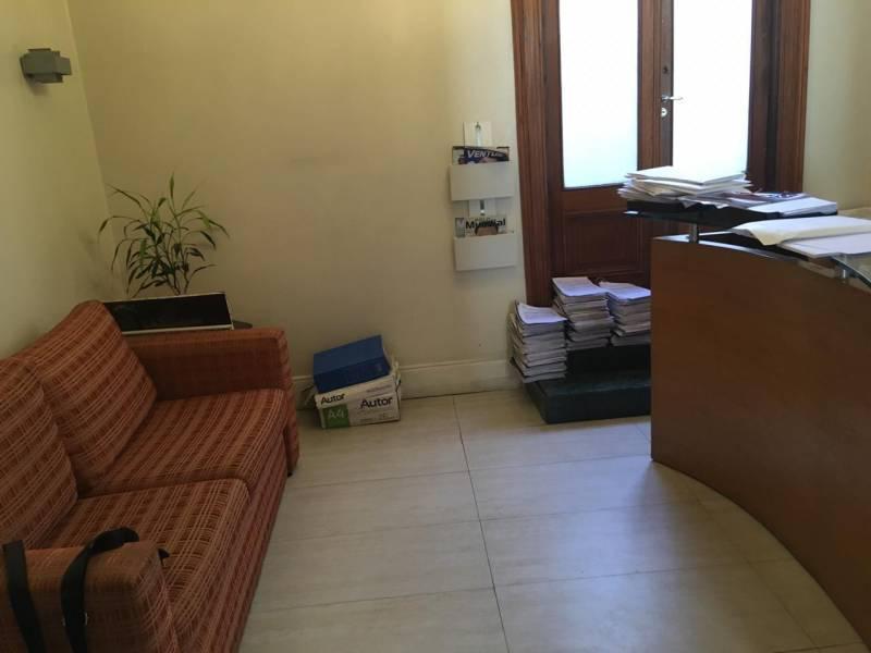 Foto de VENTA DE DEPARTAMENTO en EDIFICIO ANTIGUO 8 ambientes, imagen 4