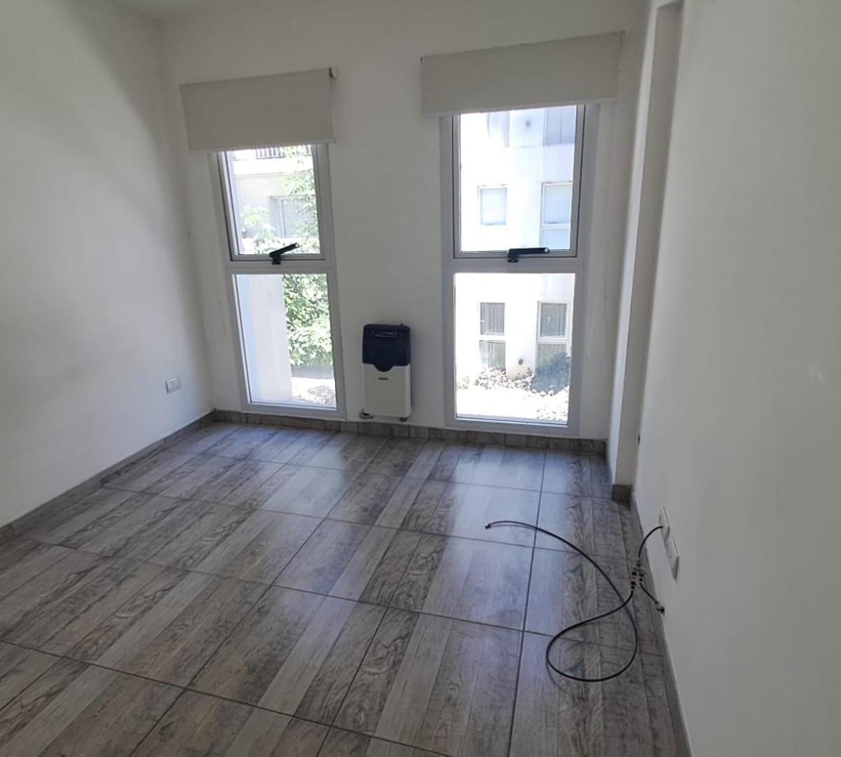 Excelente 3 Amb Nuevos con Cochera 2 Baños Fte Pque Lezama 3
