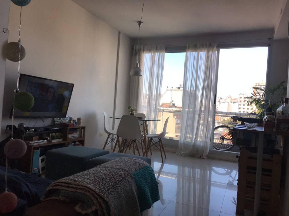 HERMOSO DEPARTAMENTO MONOAMBIENTE PISO 12