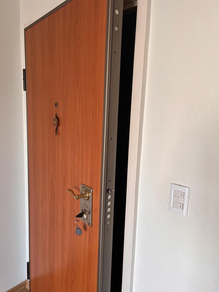 Hermoso 3 Ambientes Al Frente con Balcon Semipiso 2 Baños Completos 3