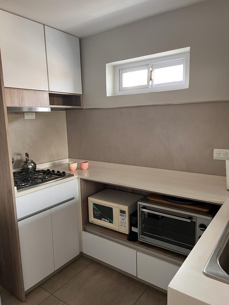 Hermoso 3 Ambientes Al Frente con Balcon Semipiso 2 Baños Completos 5