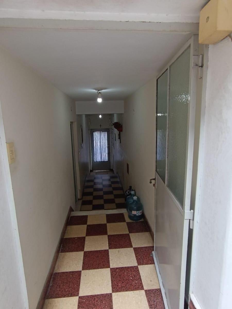 Casa 6 Ambientes en PH Entrada Independiente 2 Patios y Terraza Ideal 2 Familias 3