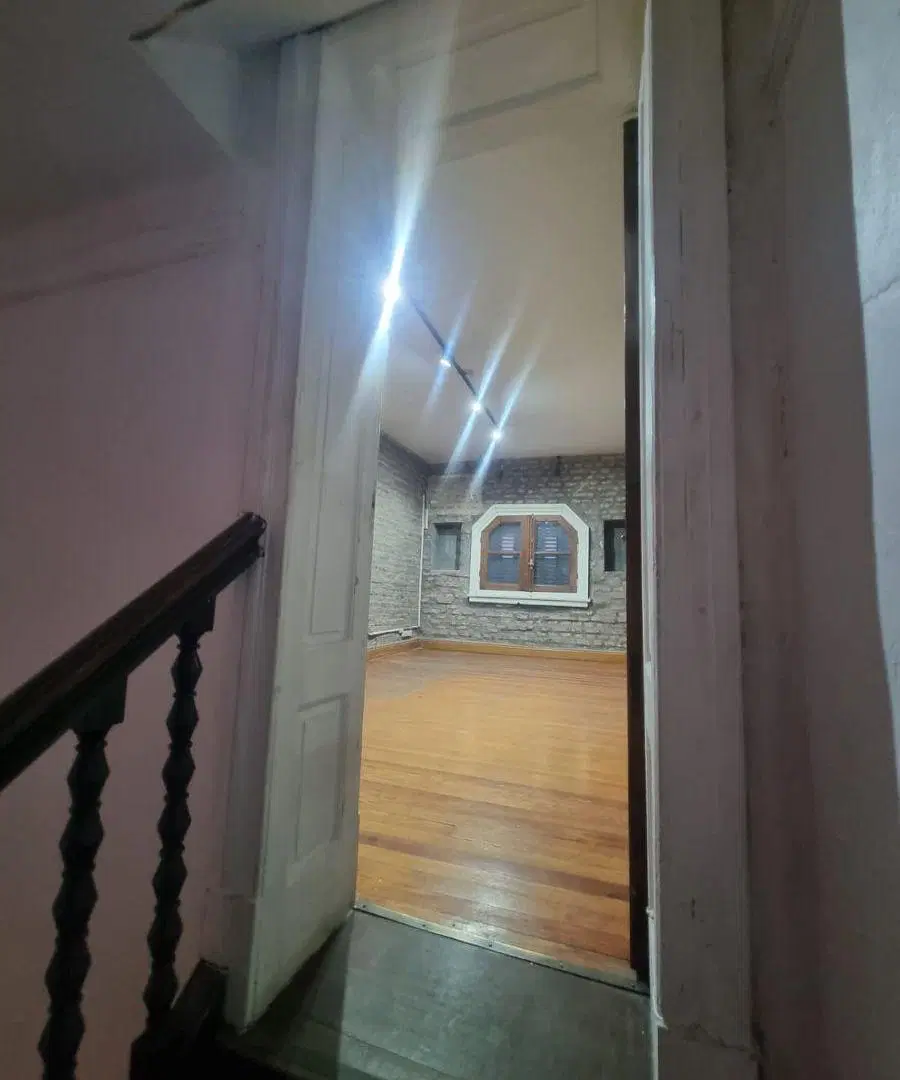 Casa de estilo en lote propio con garage, vitraux y pisos de pinotea – Pergamino 684 3