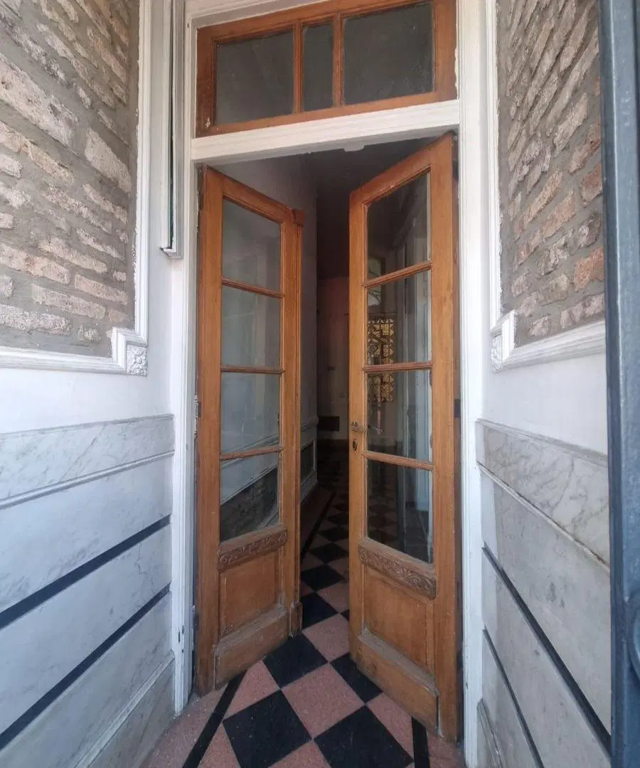 Casa de estilo en lote propio con garage, vitraux y pisos de pinotea – Pergamino 684 4