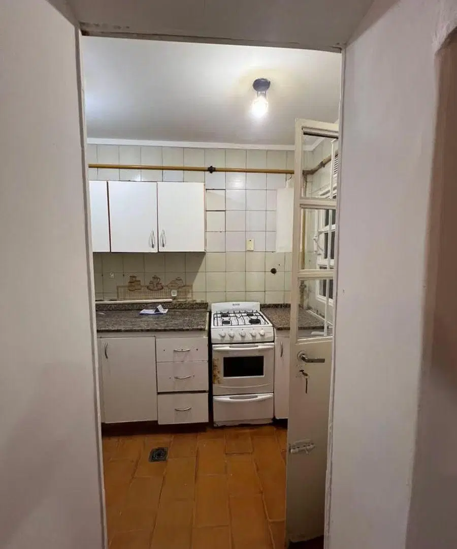 Excelente casa en lote propio con terraza y detalles de estilo – Naón 612 8