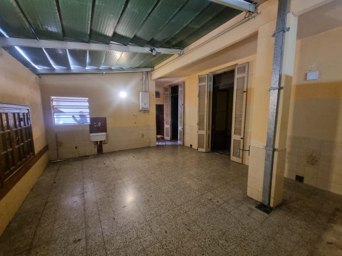 Foto de Alquiler Uso Comercial Casa 3 ambientes, Patio Cubierto con Techo, imagen 1