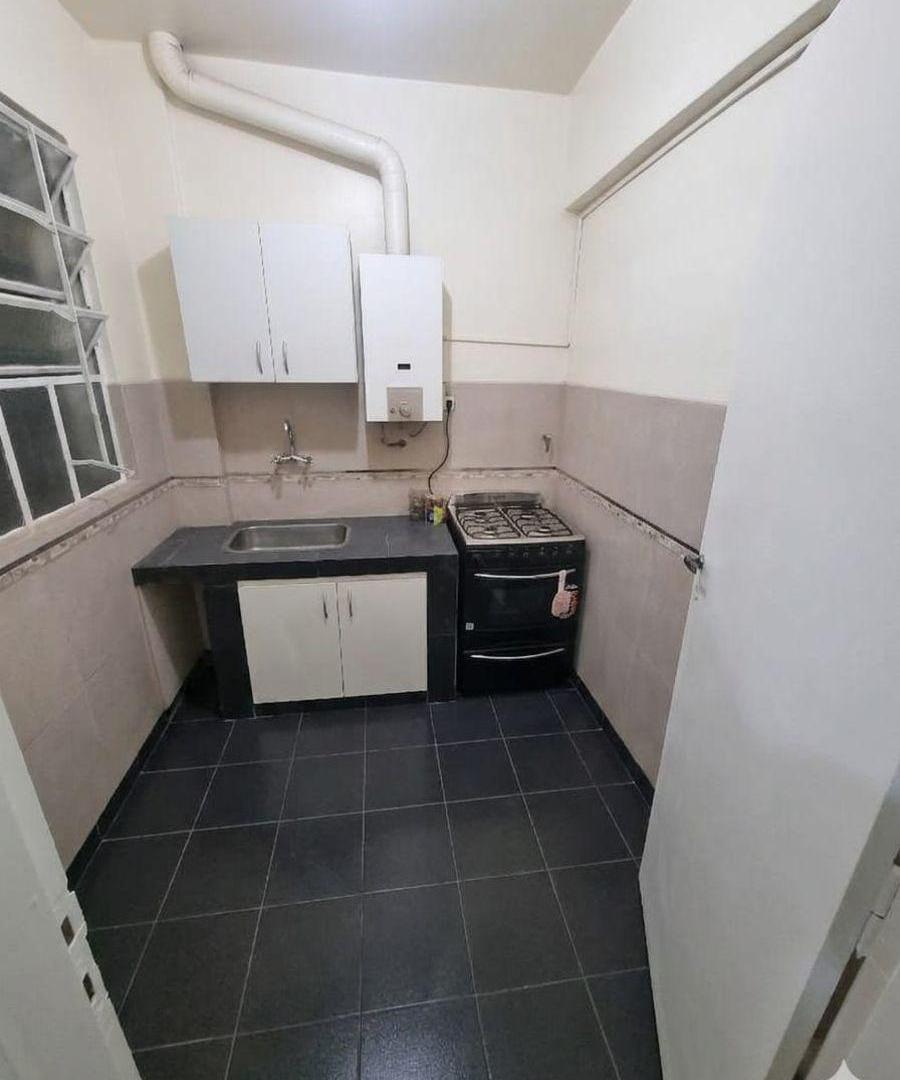 Foto de Impecable 2 Ambientes Refaccionado a Nuevo – Primer Piso por Escalera, imagen 2