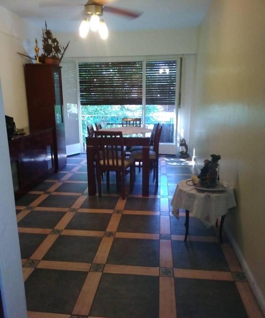 Foto de Venta 4 Ambientes al Frente 1° por escalera Muy Buena Distribución y, imagen 1
