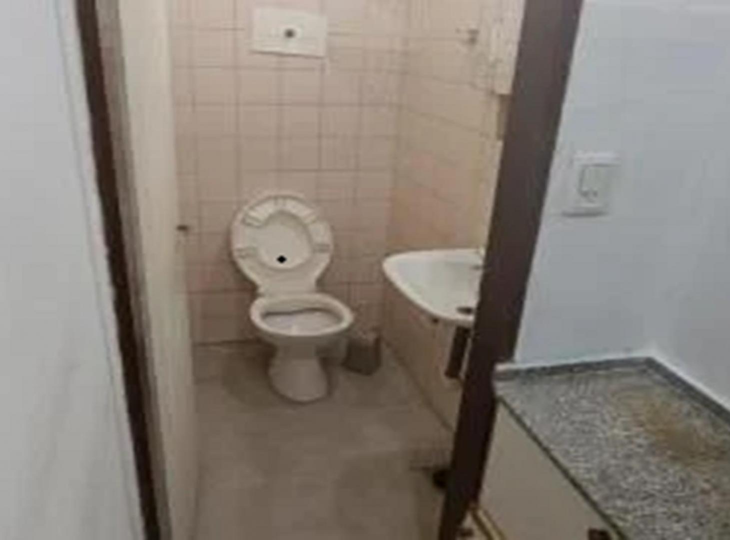 Foto de Local comercial en alquiler sobre José Bonifacio 3065 – Flores, imagen 4