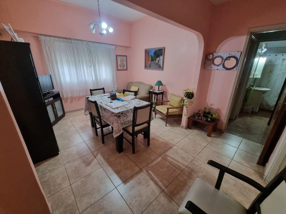 Foto de PH 4 ambientes con patio y gran terraza – Pergamino 725, Parque, imagen 2