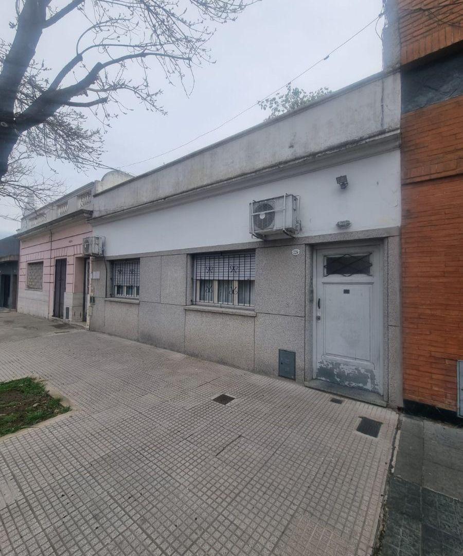 Foto de PH 4 ambientes con patio y gran terraza – Pergamino 725, Parque, imagen 1