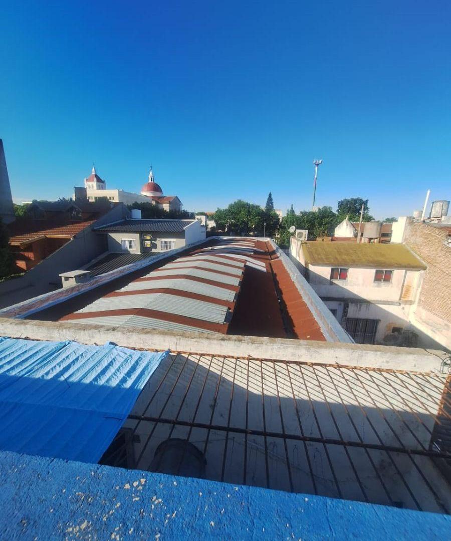 Foto de ALQUILER EXCELENTE GALPÓN CON OFICINA Y VIVIENDA PERGAMINO 947, imagen 5