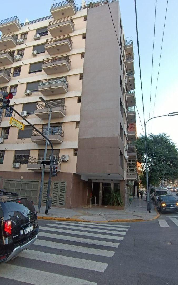 Foto de Monoambiente divisible c/balcon - apto crédito – Ideal vivienda o, imagen 1