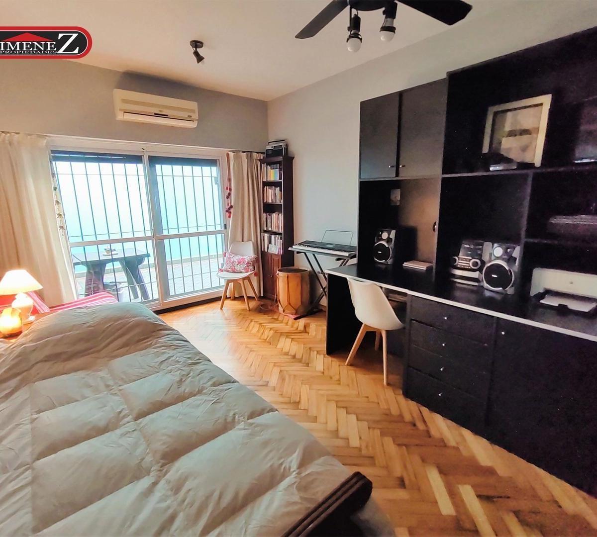 Venta Casa Lote Propio - Garaje - Reciclada - 318 m² Totales 4