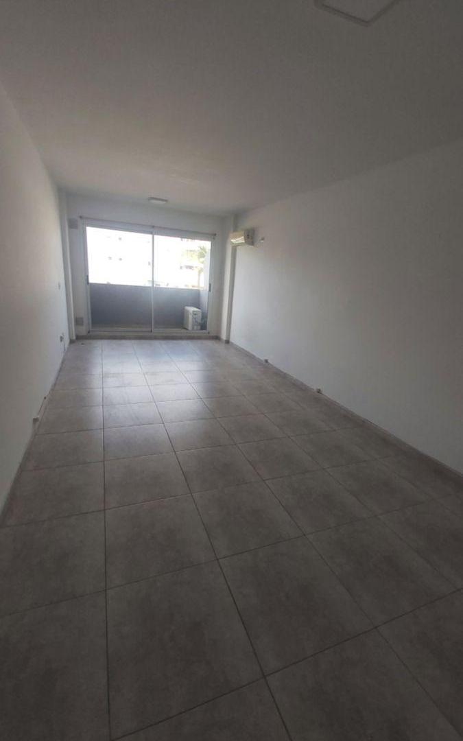 Foto de Monoambiente GIGANTE con COCHERA, imagen 2