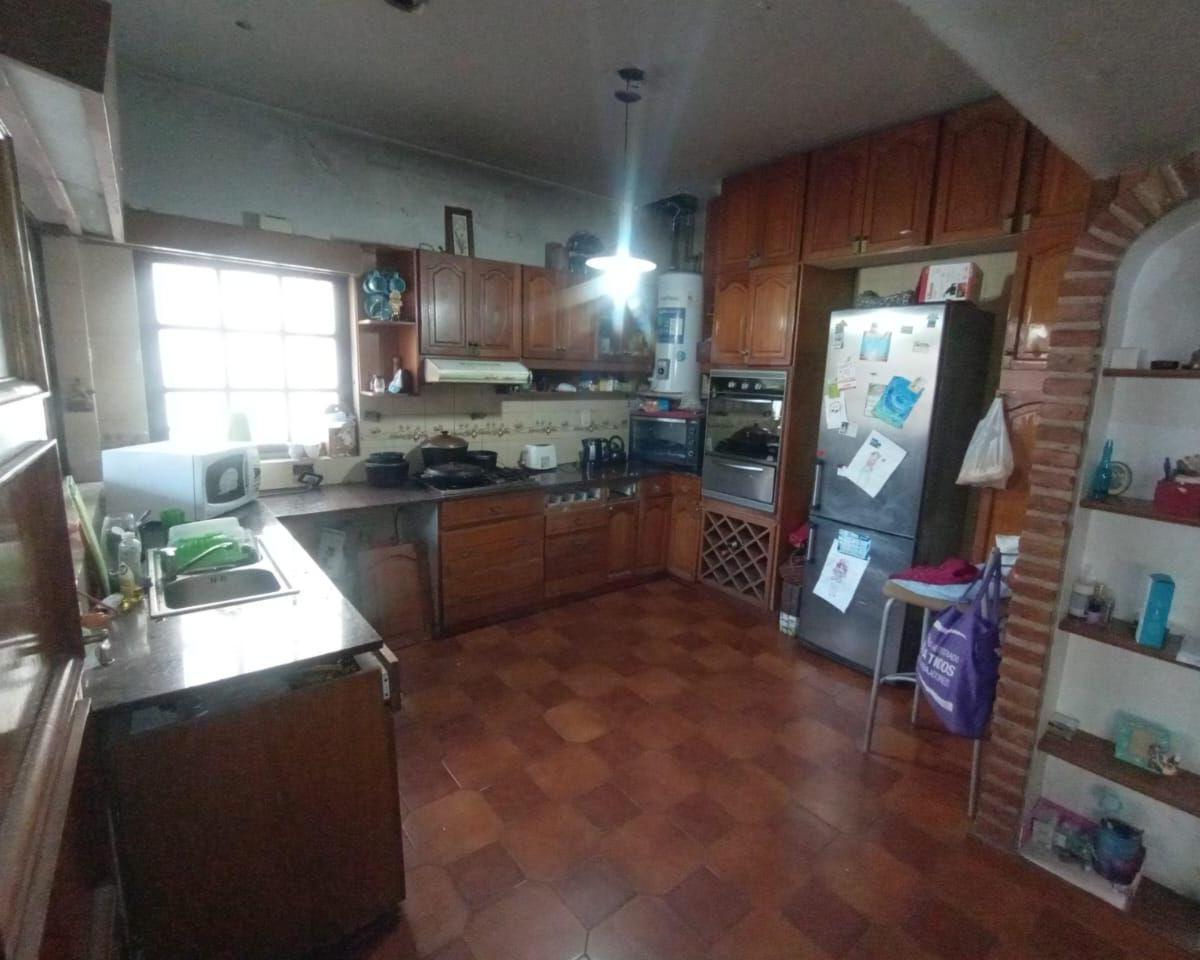 Casa 5 ambientes. | CURAPALIGUE - (3F) 2261
