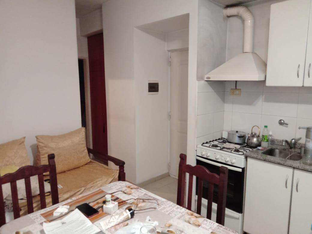 Departamento 2 ambientes. | DE TATA WENCELADO -(3F) 4664