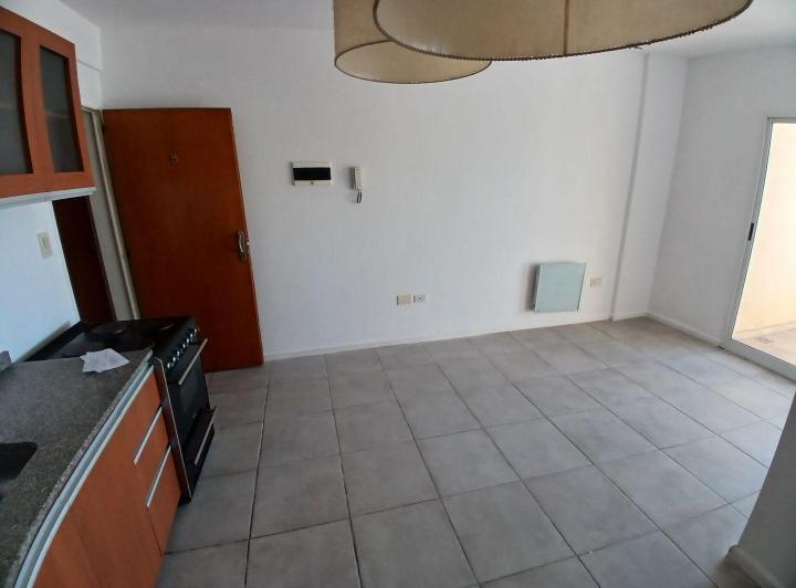 Departamento 2 ambientes. | Medina 2245 5