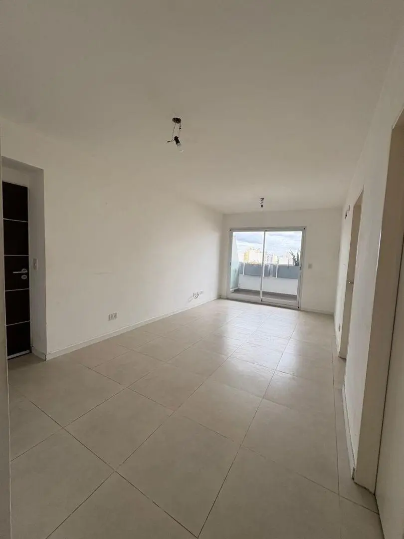 Departamento 3 ambientes. | Medina 2176 5