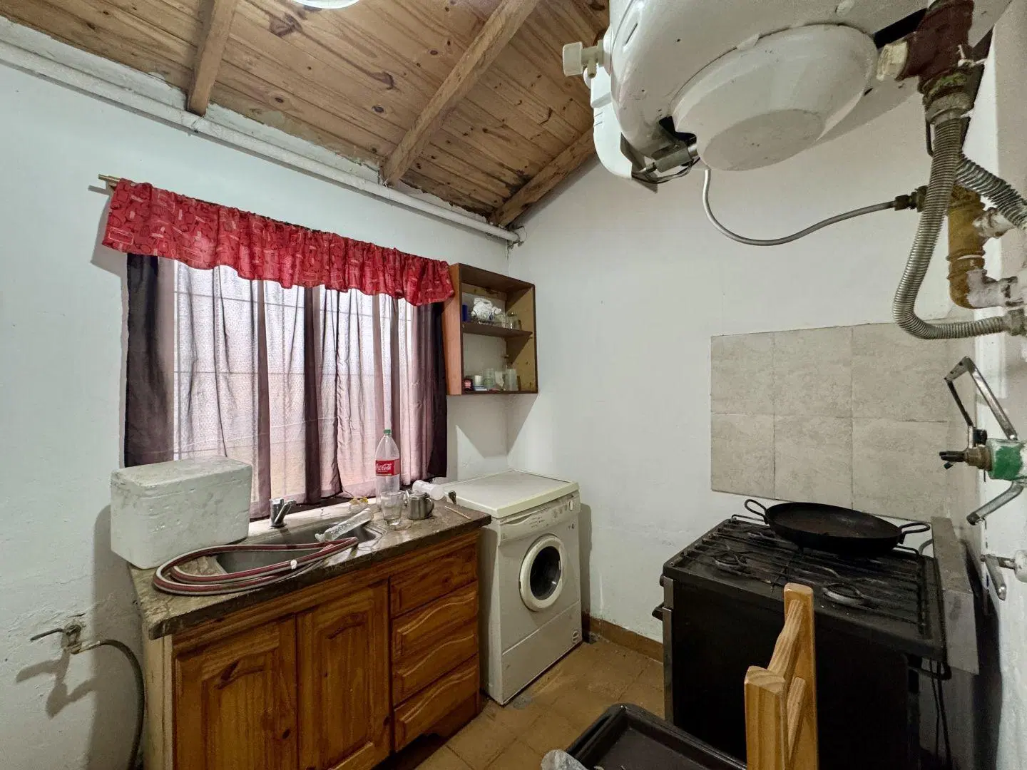 Casa 3 ambientes. | Oro 4844 2
