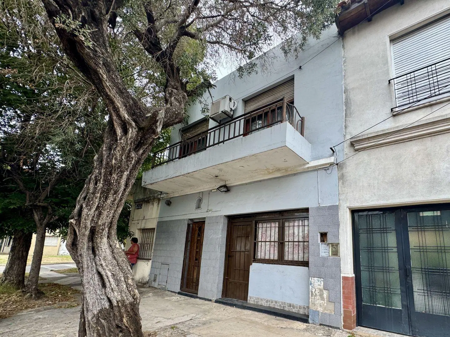 Casa 3 ambientes. | Oro 4844 5