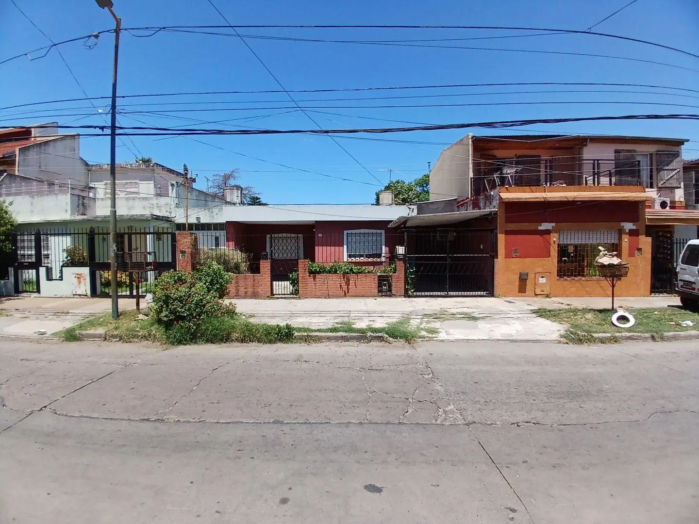 Casa 4 ambientes. | Paraná 6870 5