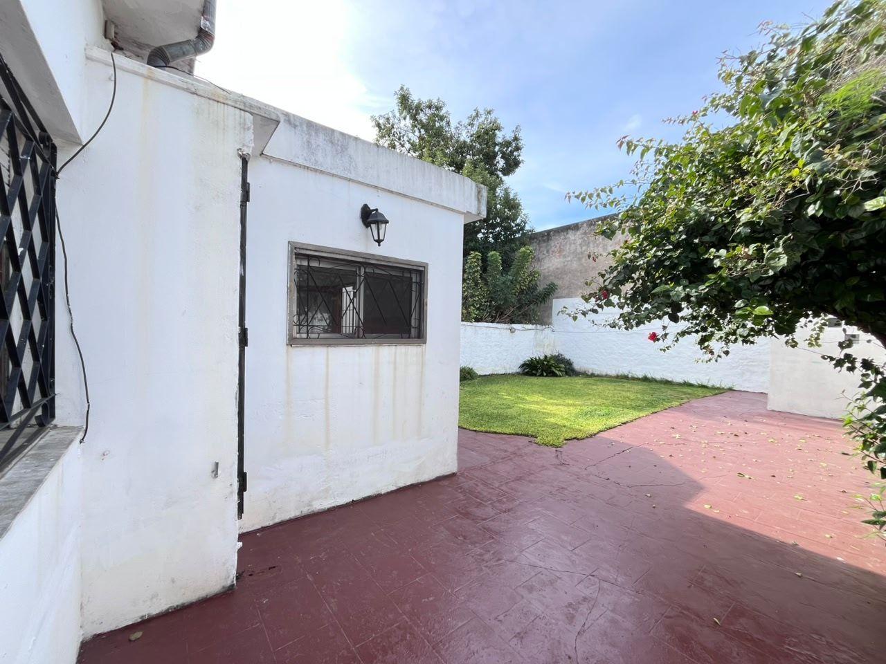 Casa 3 ambientes. | Rauch 1224